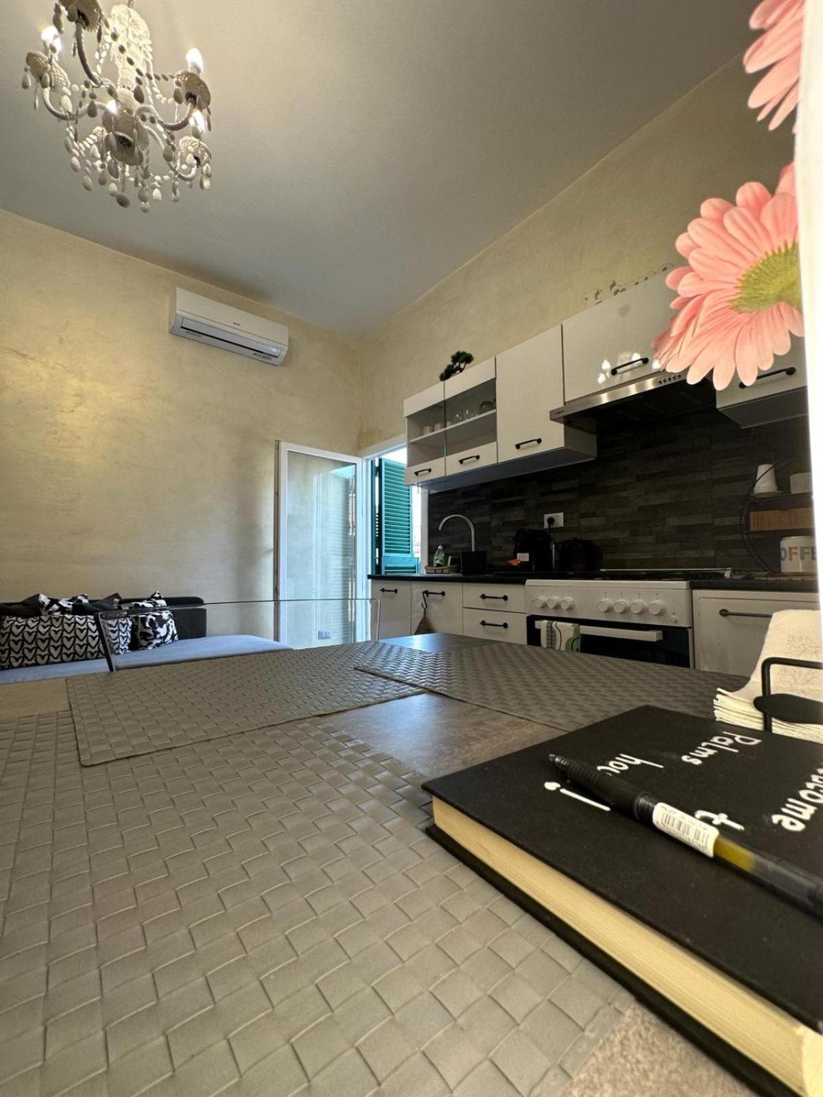 Palms House Apartment โรม ภายนอก รูปภาพ